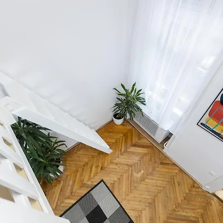 Apartment Cozy With Terrace Budapest