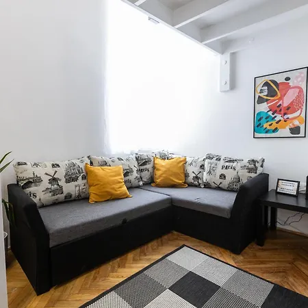 Cozy With Terrace *