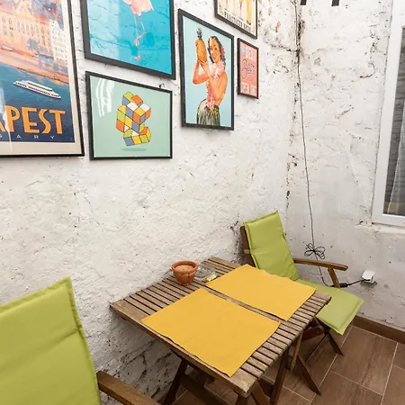 Cozy With Terrace Apartment *