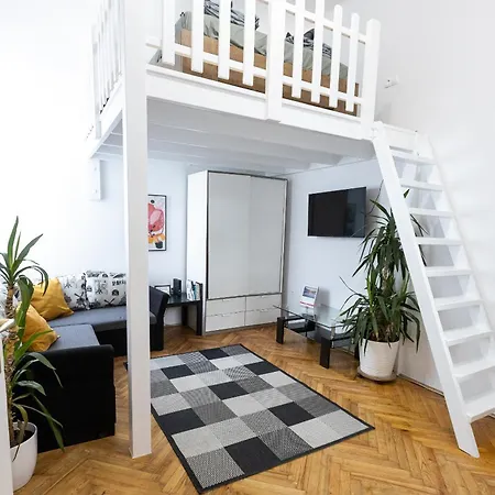 Cozy With Terrace Apartment