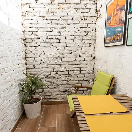 Apartment Cozy With Terrace Budapest